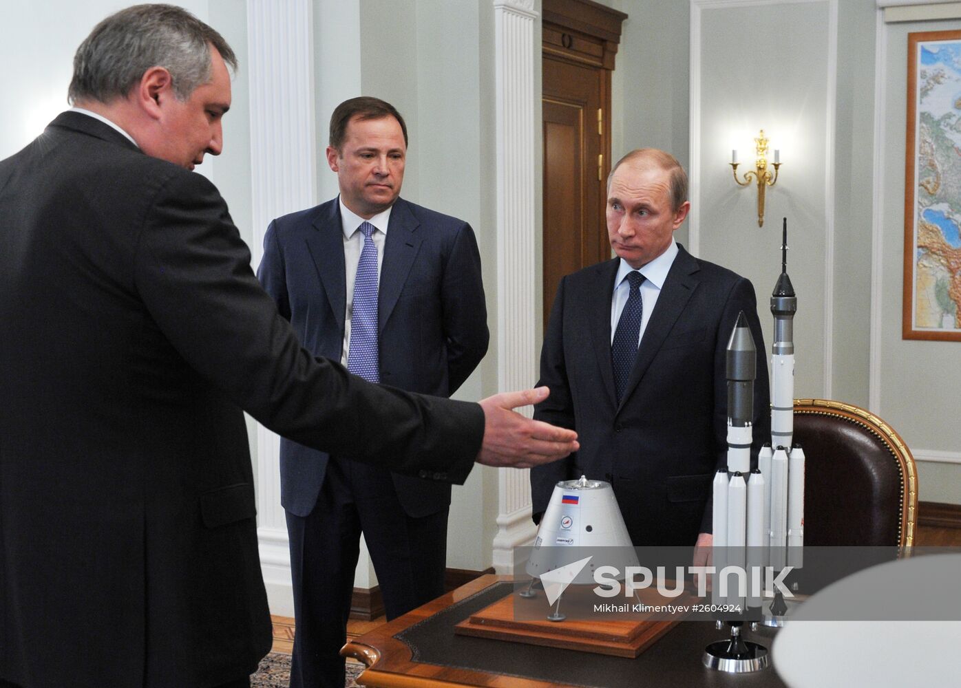 President Vladimir Putin meets with Deputy Prime Minister Dmitry Rogozin and Roscosmos Head Igor Komarov