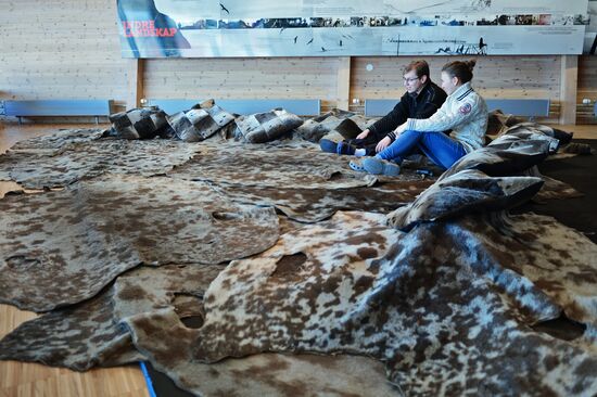 High-latitude expedition to Spitsbergen (Svalbard) under Arctic-2015 project