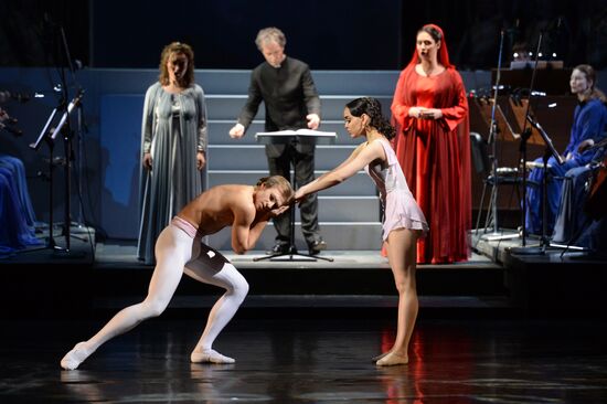 Premiere of Vladimir Vasilyev's play "Dona nobis pacem"