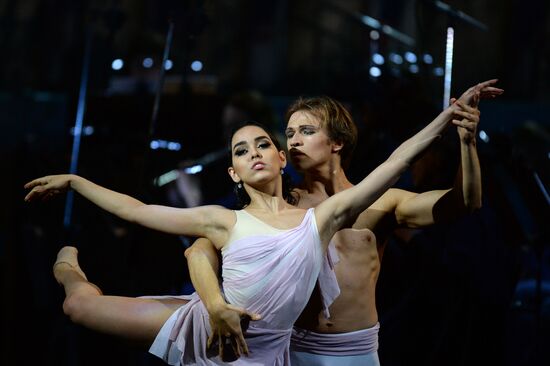 Premiere of Vladimir Vasilyev's play "Dona nobis pacem"