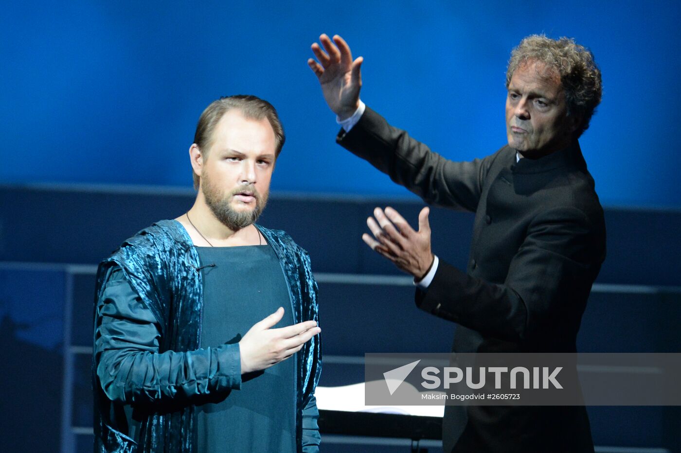 Premiere of Vladimir Vasilyev's production of play "Dona nobis pacem"