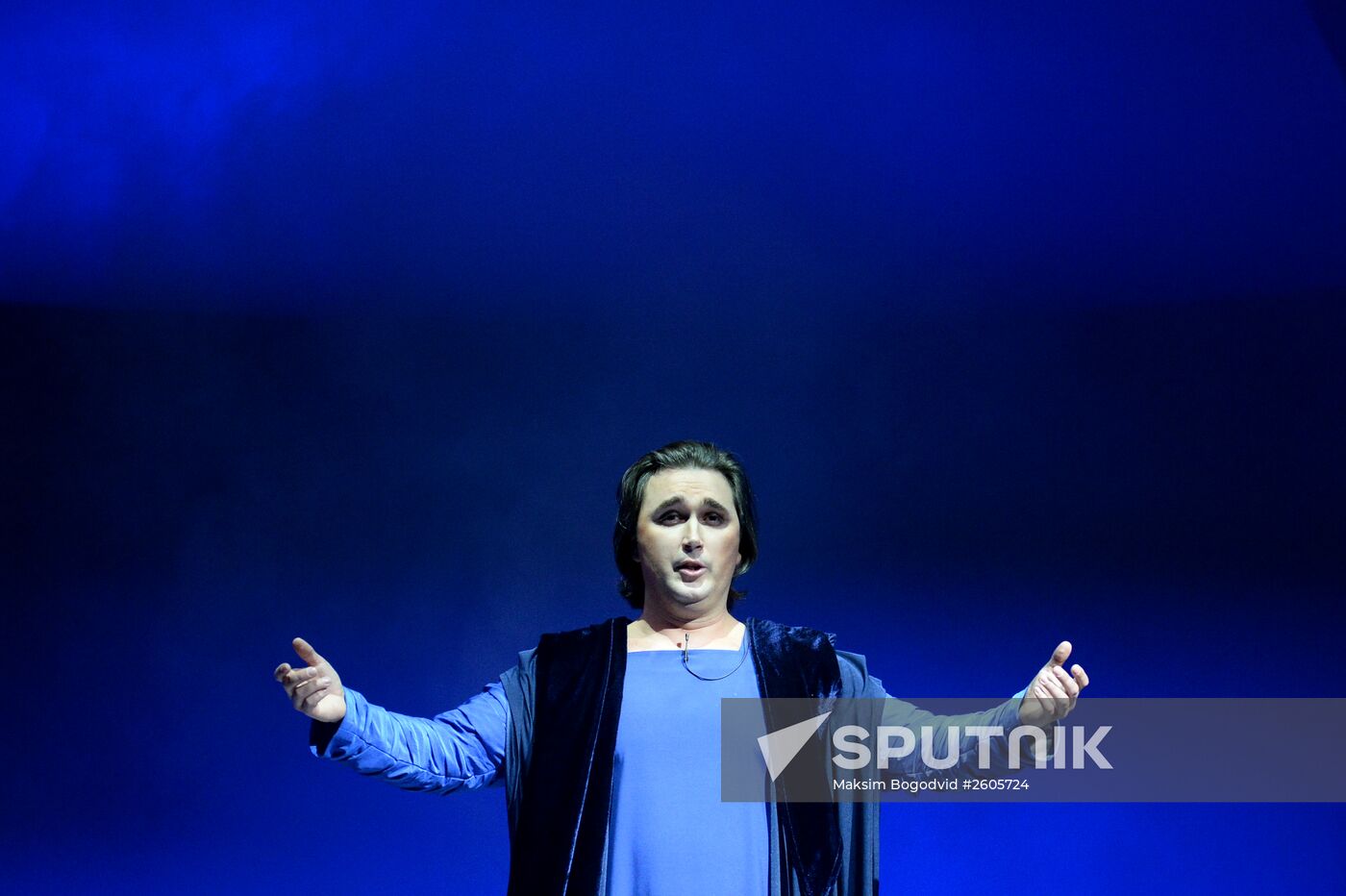Premiere of Vladimir Vasilyev's production of play "Dona nobis pacem"