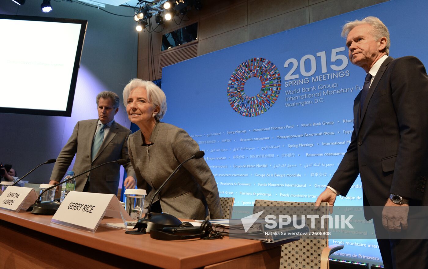 Press briefing with IMF Managing Director Christine Lagarde