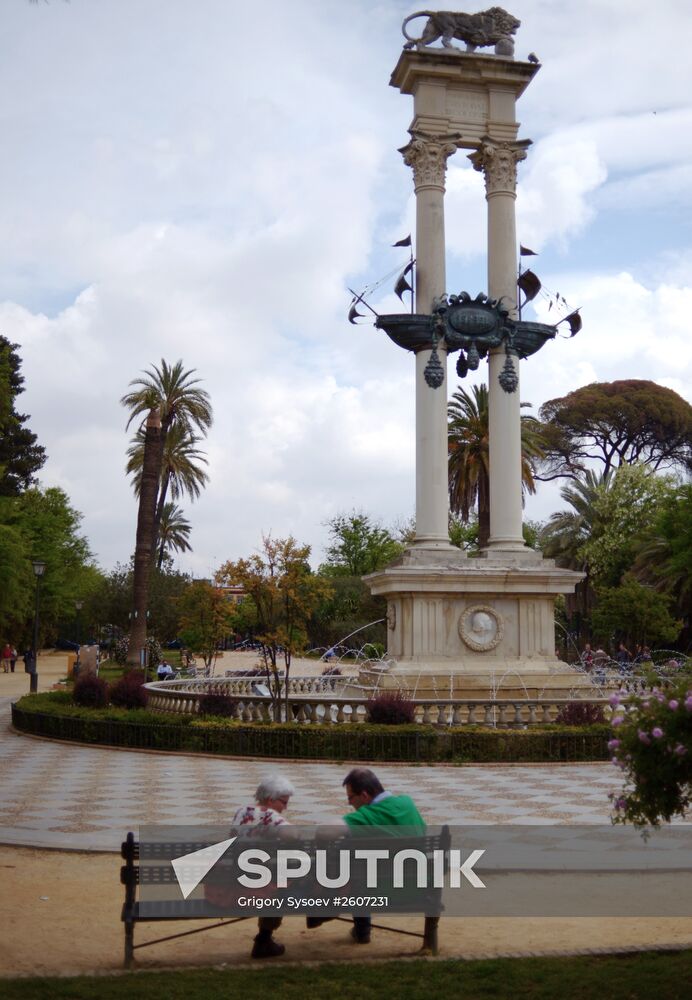 Cities of the world. Seville