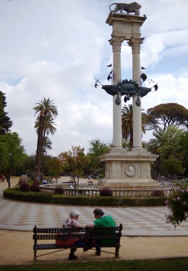Cities of the world. Seville