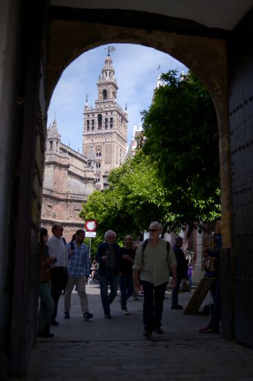 Cities of the world. Seville