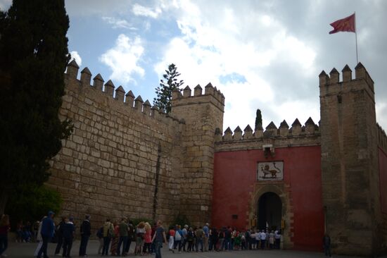 Cities of the world. Seville