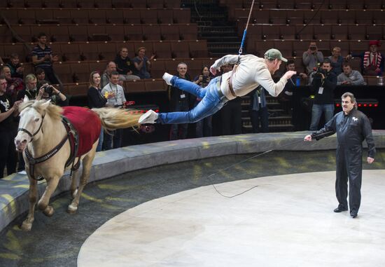 Backstage Secrets workshop at Big Moscow Circus