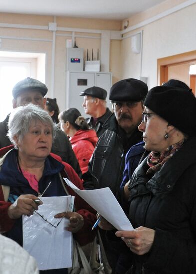Issuing official papers for wildfire victims in Trans-Baikal Territory