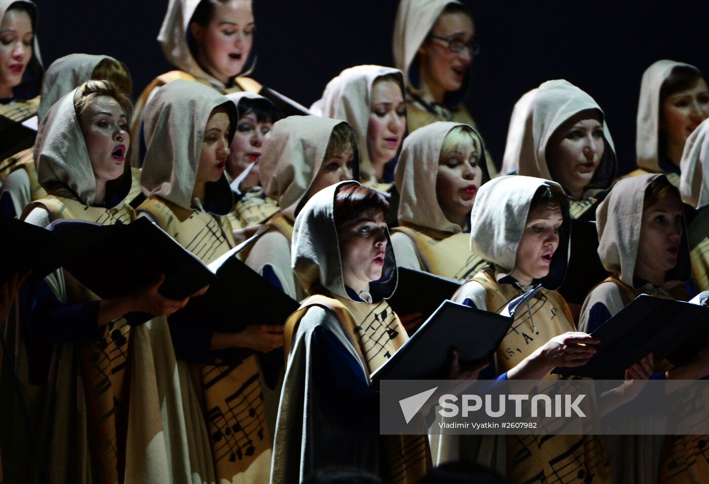 Dress rehearsal of "Dona Nobis Pacem" in Bolshoi Theater