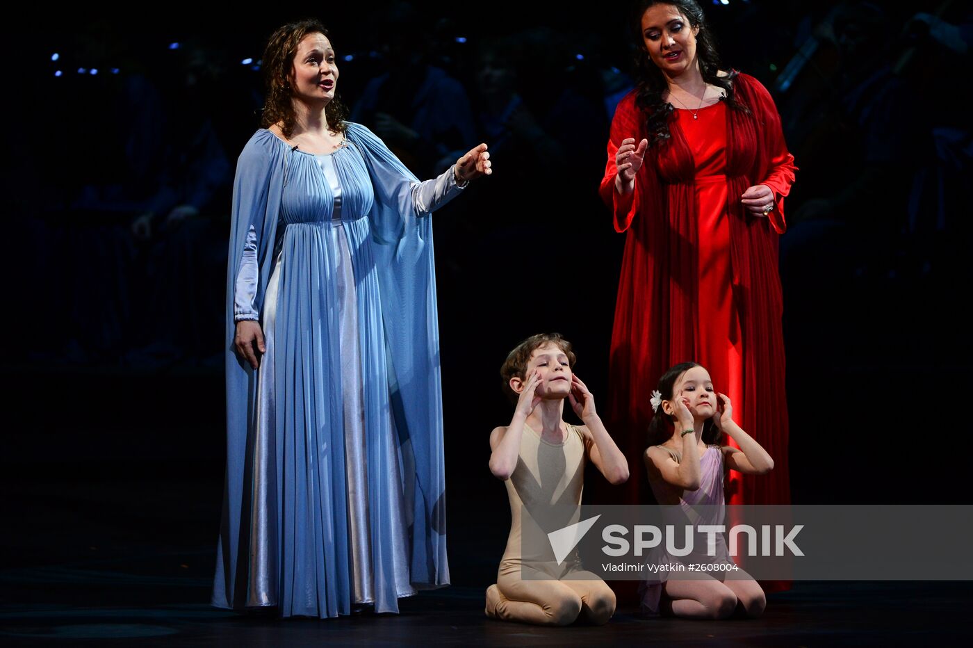 Dress rehearsal of "Dona Nobis Pacem" in Bolshoi Theater