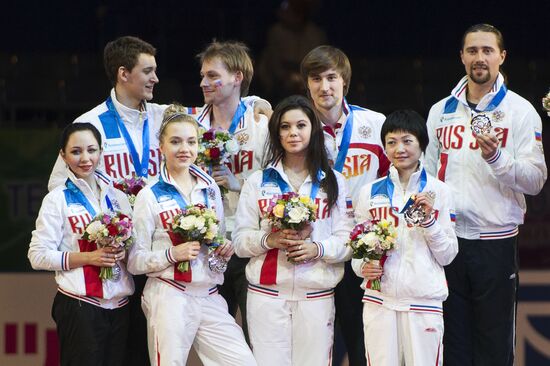 ISU World Team Trophy winners awarded in Tokyo