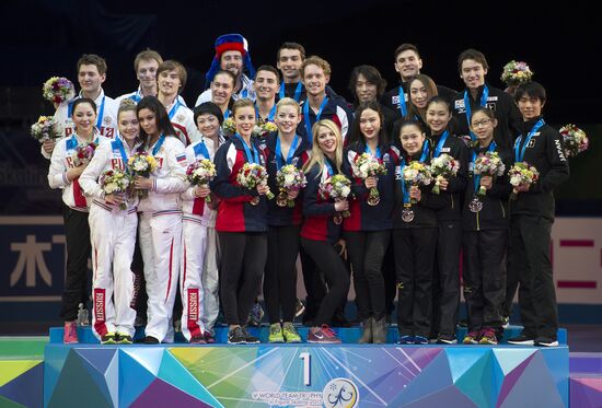 ISU World Team Trophy winners awarded in Tokyo