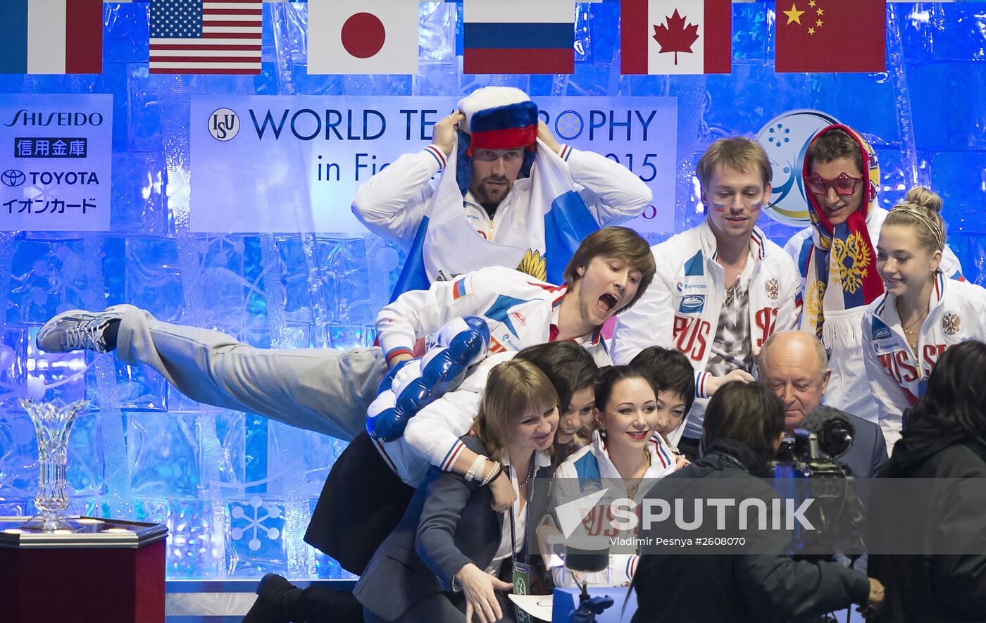 ISU World Team Trophy winners awarded in Tokyo