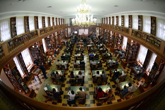 Total Dictation 2015 internation literacy event in Moscow