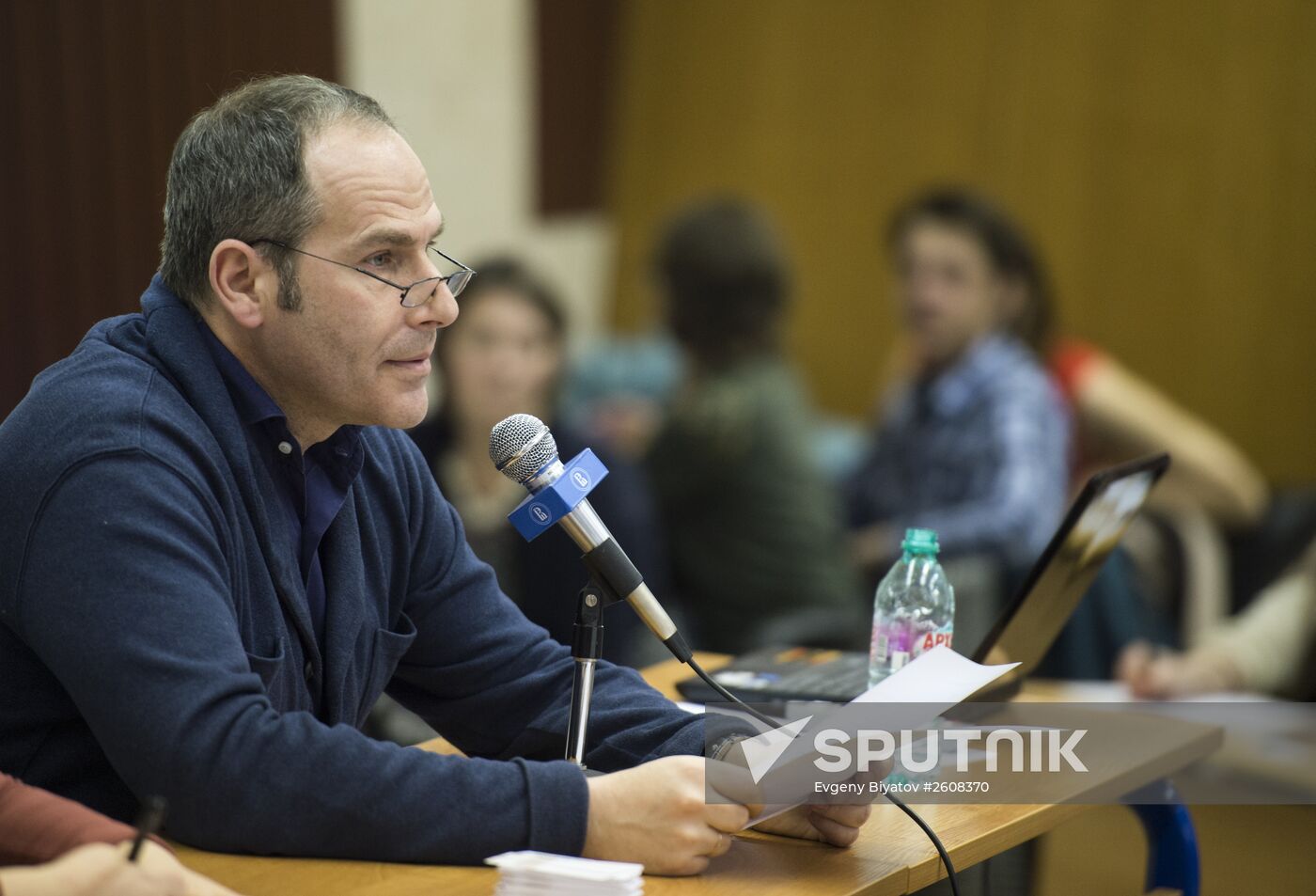 Total Dictation 2015 international literacy event in Moscow