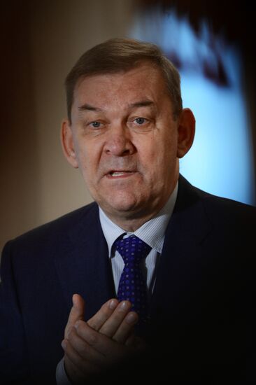 Dona Nobis Pacem at Bolshoi celebrates Vladimir Vasilyev's 75 birthday