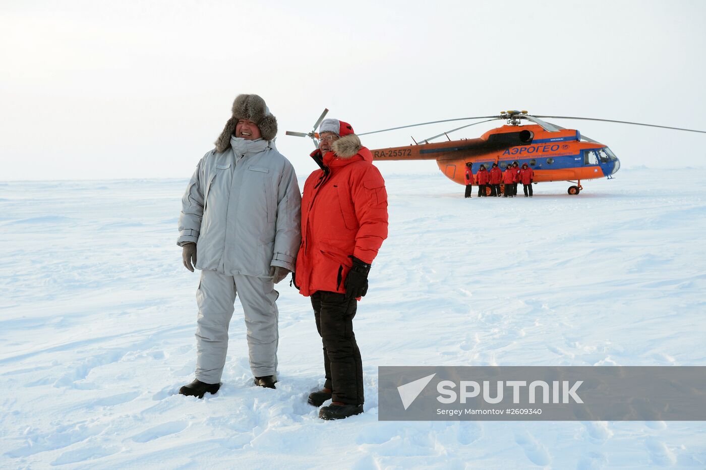 Opening of North Pole 2015 drifting polar station in Arctic Ocean