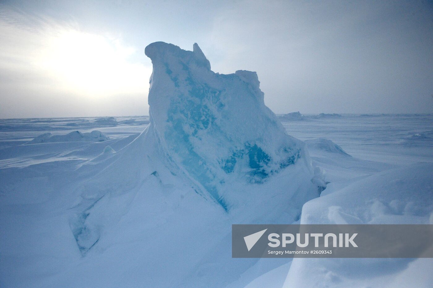 Opening of North Pole 2015 drifting polar station in Arctic Ocean