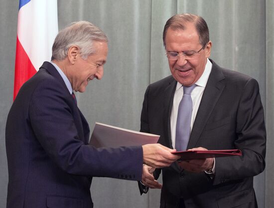 Russian Foreign Minister Sergei Lavrov meets with his Chilean counterpart Heraldo Munoz