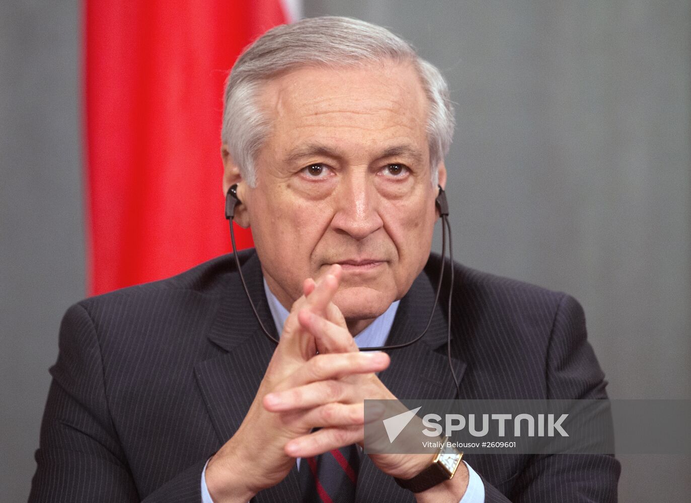 Russian Foreign Minister Sergei Lavrov meets with his Chilean counterpart Heraldo Munoz