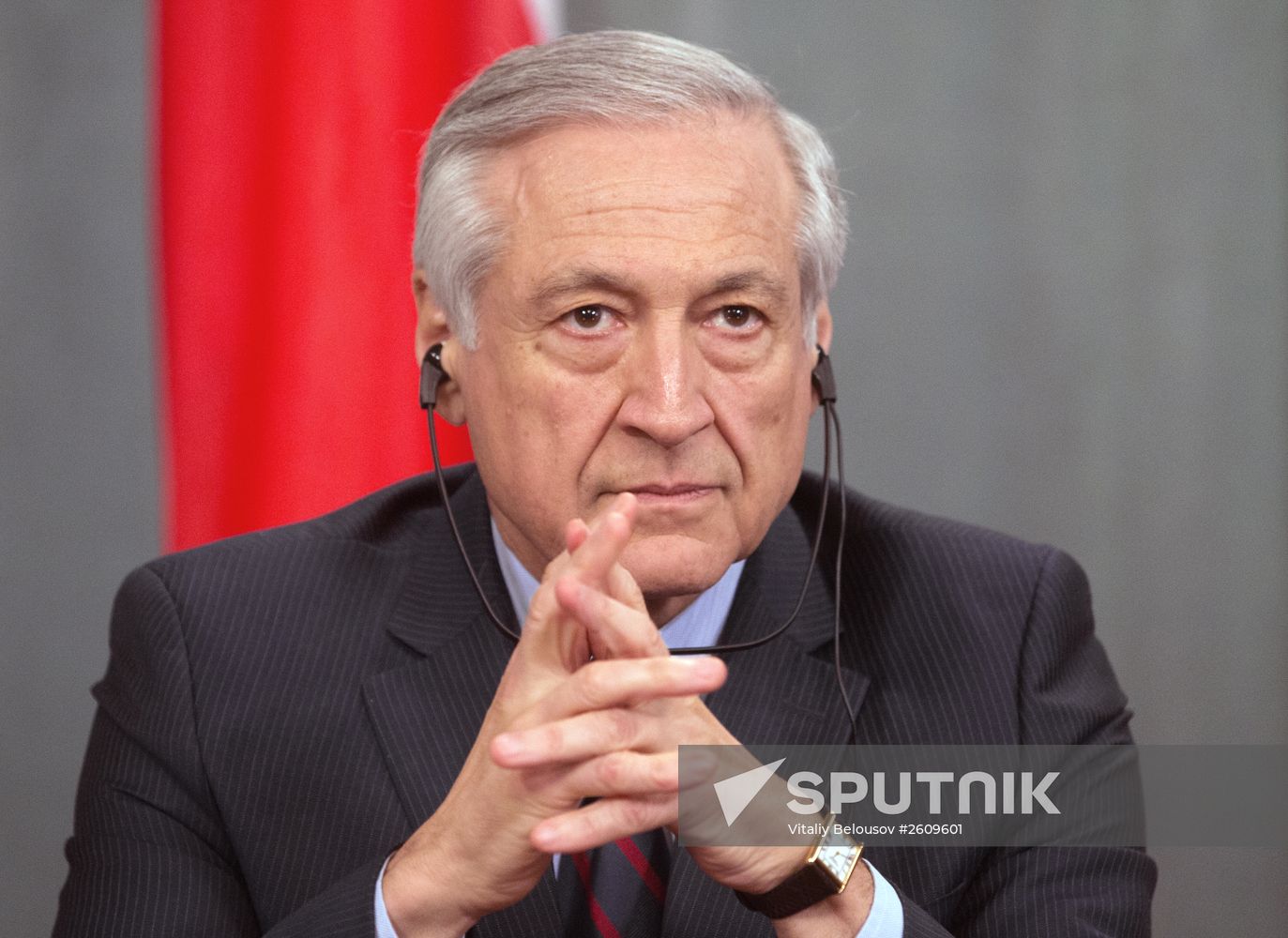 Russian Foreign Minister Sergei Lavrov meets with his Chilean counterpart Heraldo Munoz