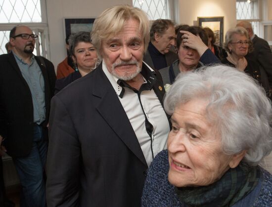 V.Vasiliev's exhibition "A Spark Of Deity in Every Phrase" opens in Moscow