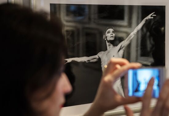 V.Vasiliev's exhibition "A Spark Of Deity in Every Phrase" opens in Moscow
