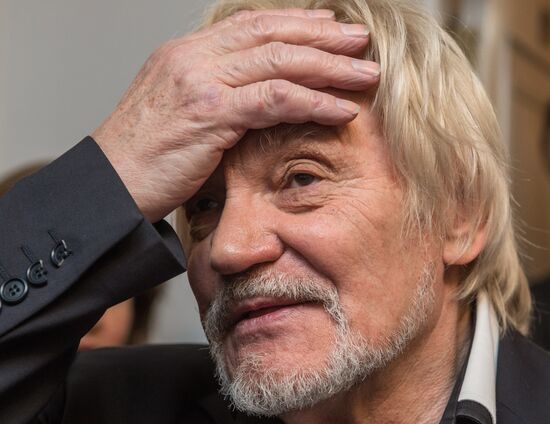 V.Vasiliev's exhibition "A Spark Of Deity in Every Phrase" opens in Moscow