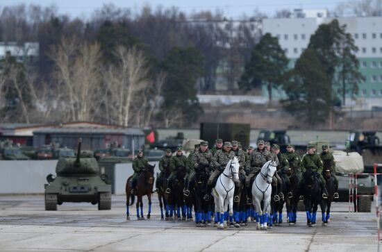 Joint training of soldier formations and mechanized units for Victory Parade