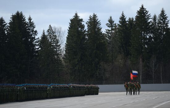Joint training of soldier formations and mechanized units for Victory Parade