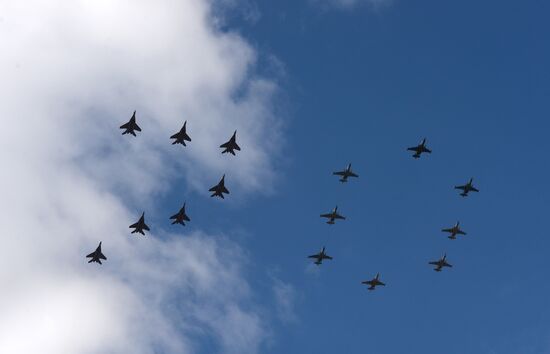 Joint training of soldier formations and mechanized units for Victory Parade