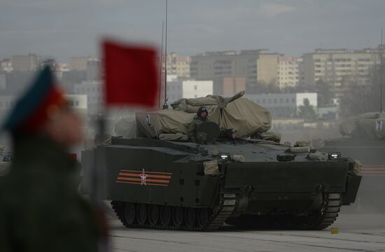 Joint training of soldier formations and mechanized units for Victory Parade