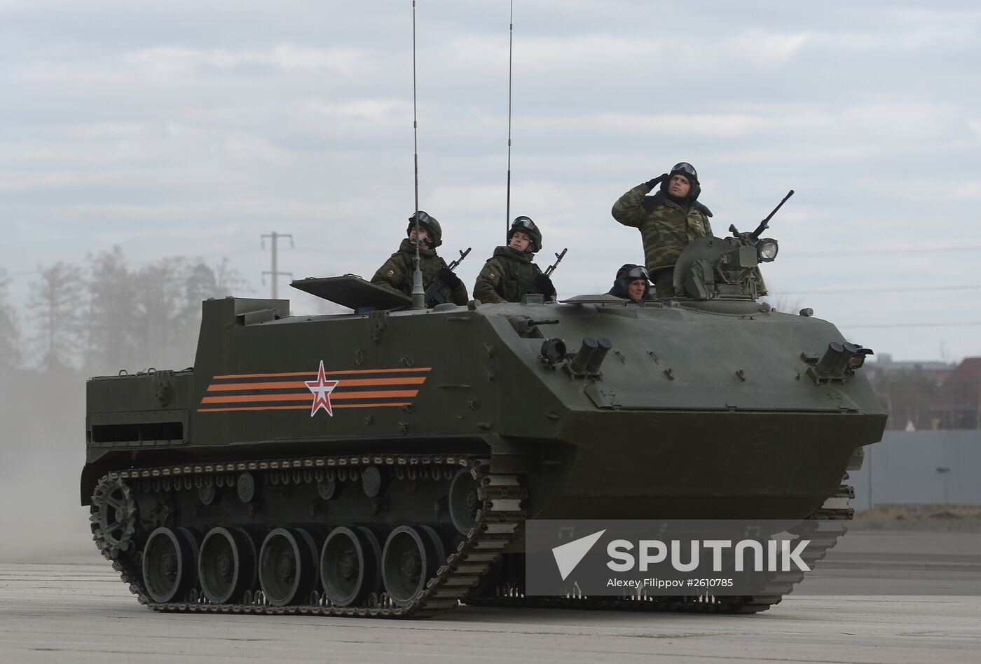 Joint training of soldier formations and mechanized units for Victory Parade