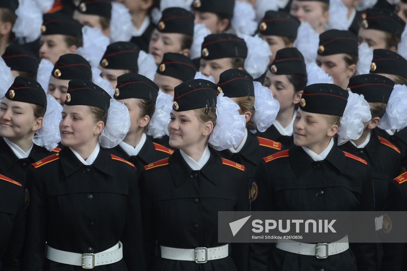 Joint training of foot and mechanized units for Victory Parade