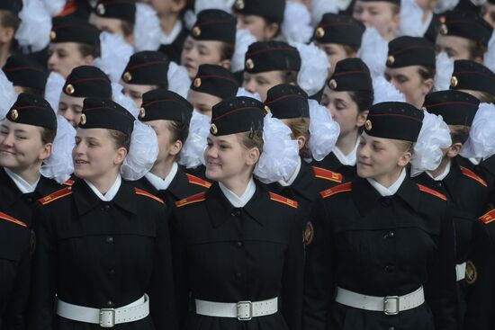 Joint training of foot and mechanized units for Victory Parade