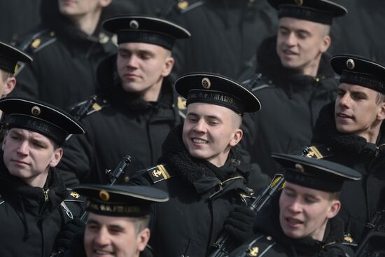 Joint training of foot and mechanized units for Victory Parade
