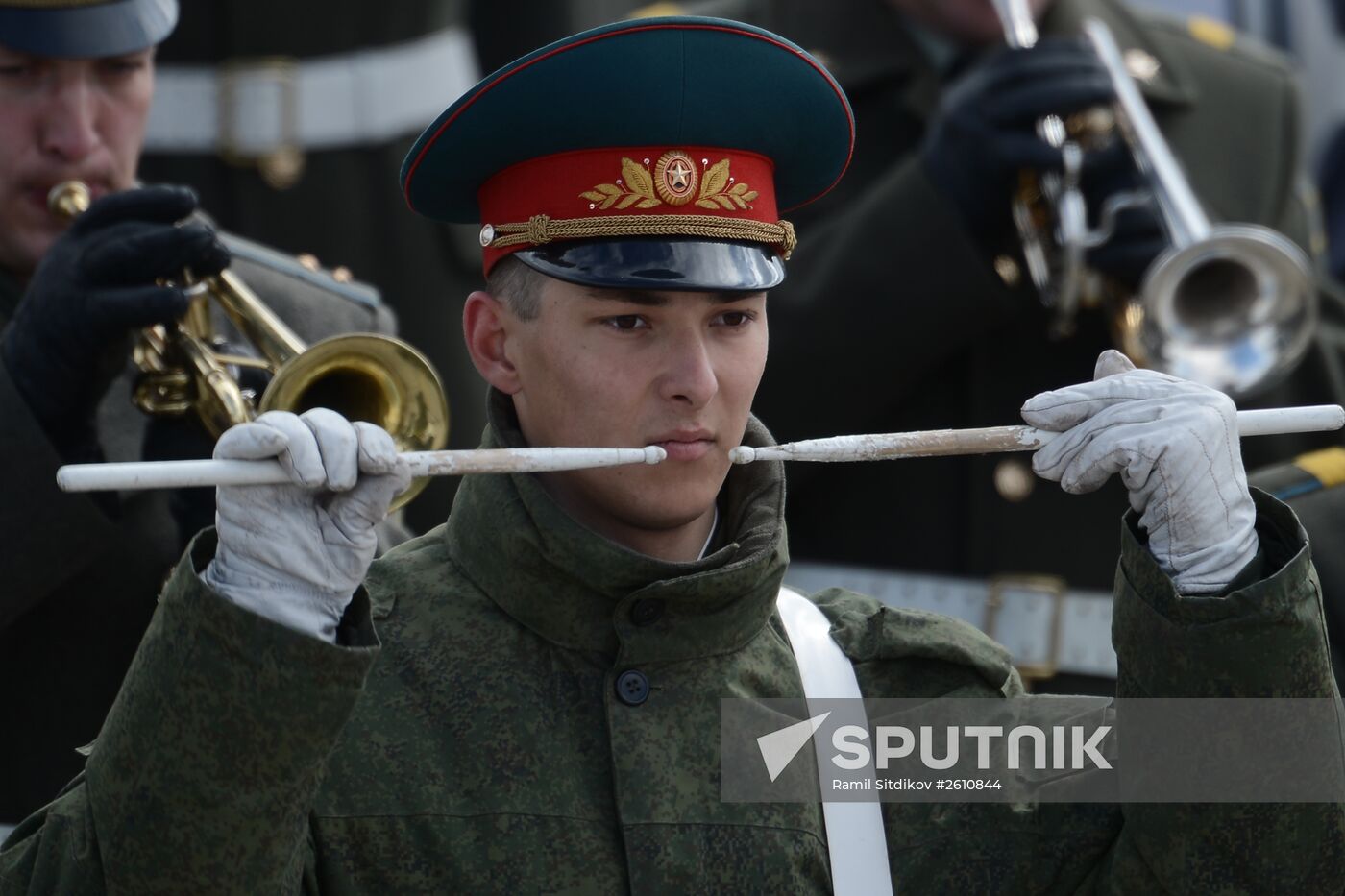 Joint training of foot and mechanized units for Victory Parade