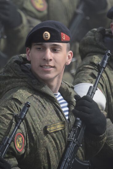 Joint training of foot and mechanized units for Victory Parade