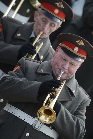 Joint training of foot and mechanized units for Victory Parade