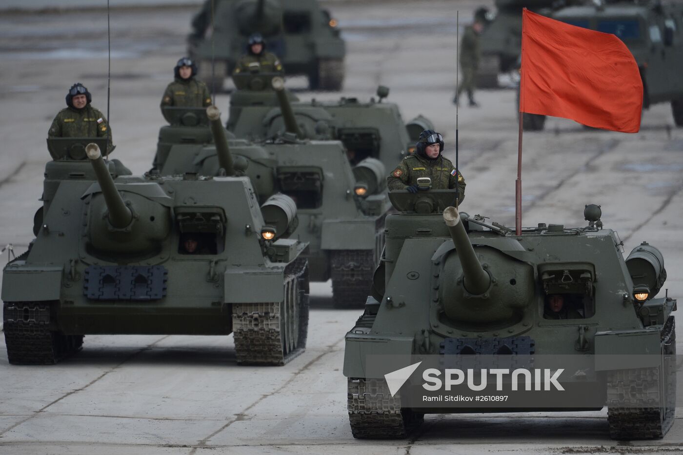 Joint training of soldier formations and mechanized units for Victory Parade
