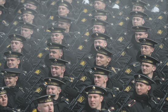 Joint training of soldier formations and mechanized units for Victory Parade
