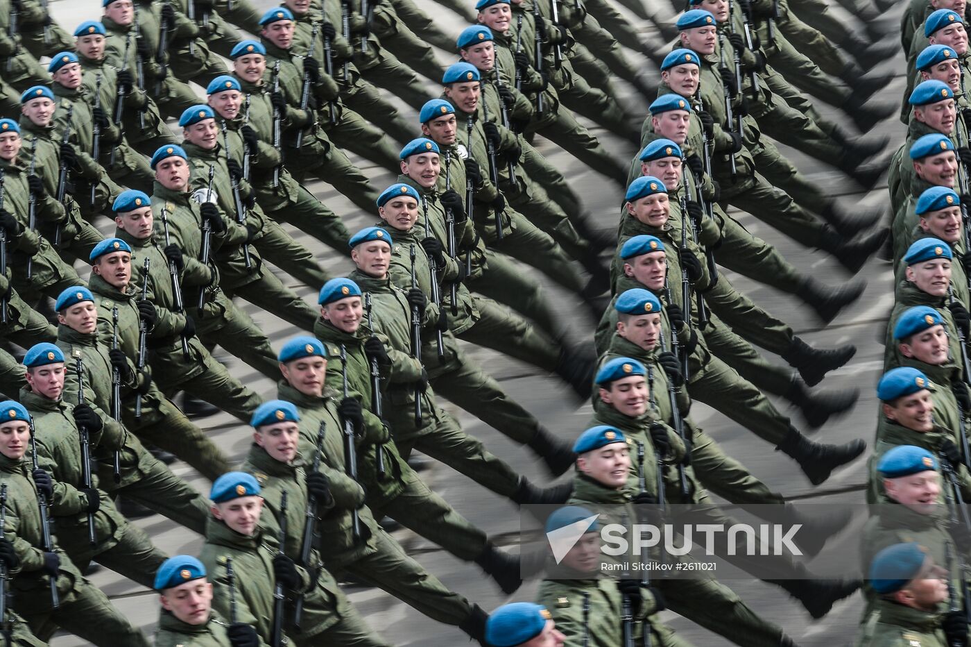 Joint training of soldier formations and mechanized units for Victory Parade