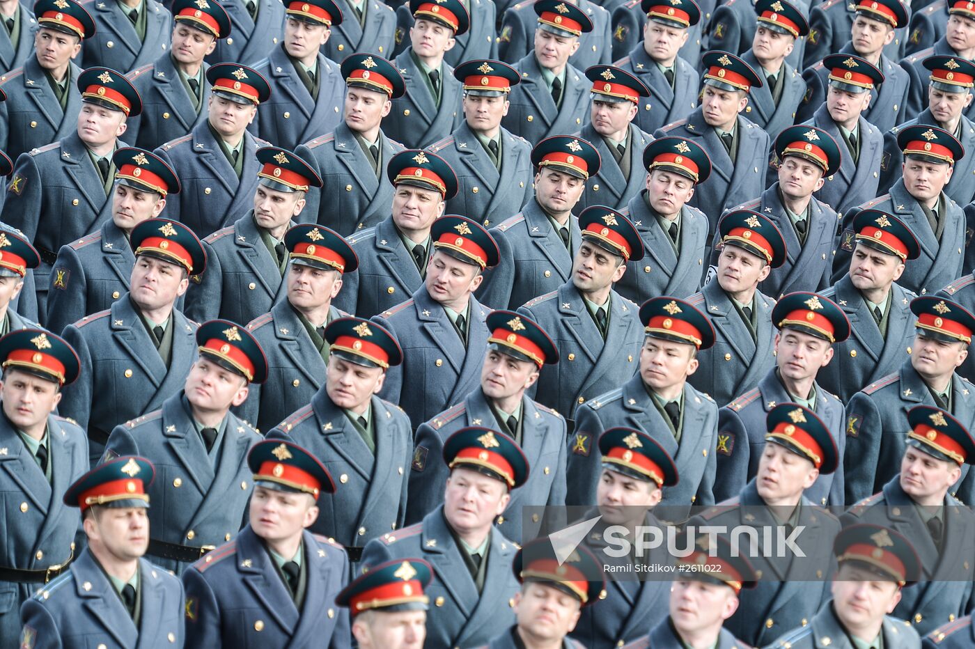 Joint training of foot and mechanized units for Victory Parade