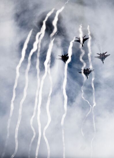 Preparations for air show as part of Victory Day Parade