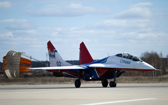 Preparations for air show as part of Victory Day Parade