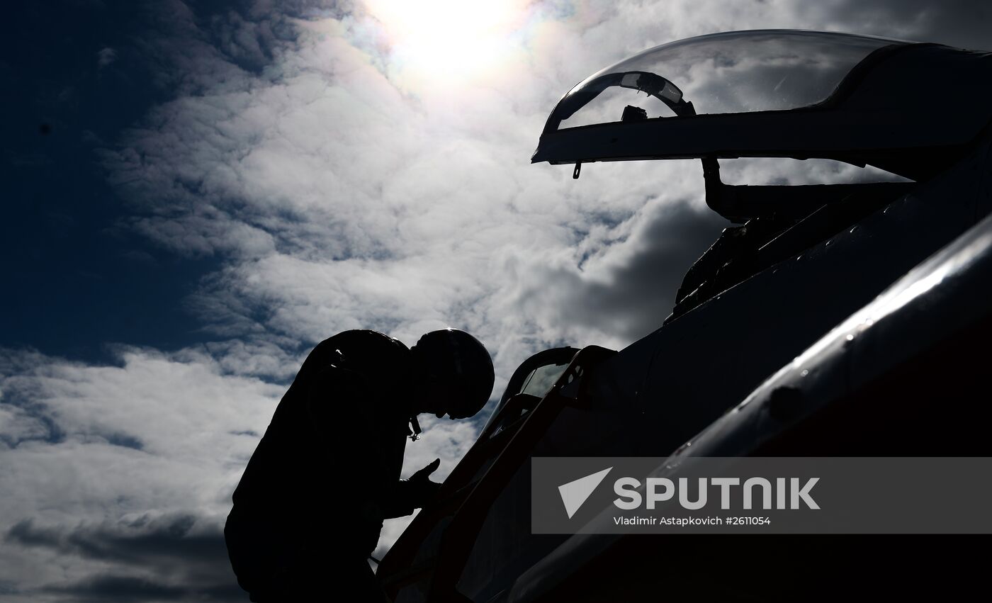 Preparations for air show as part of Victory Day Parade