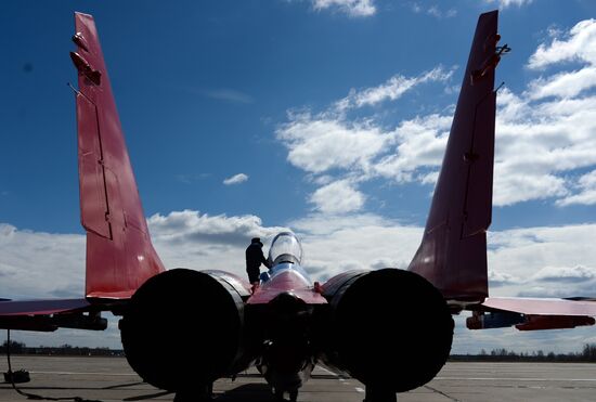 Preparations for air show as part of Victory Day Parade