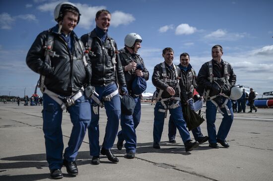 Preparations for air show as part of Victory Day Parade