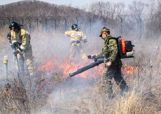 Emergencies Ministry holds forest fire prevention exercises in Far East